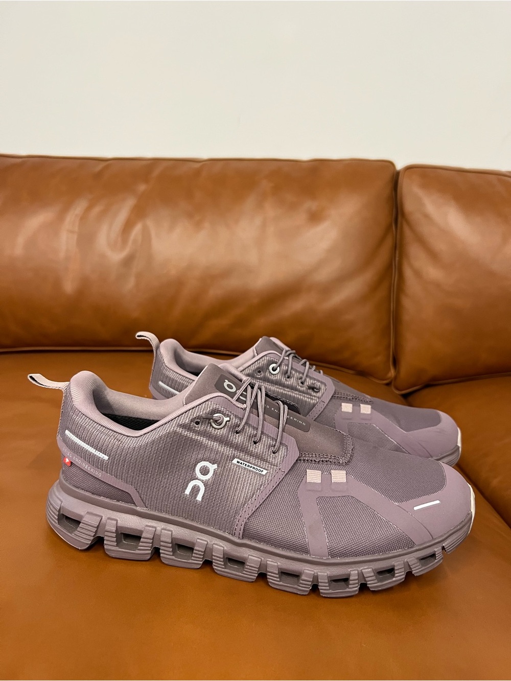 On Running Women’s Cloud 6 waterproof GOBI GOBI